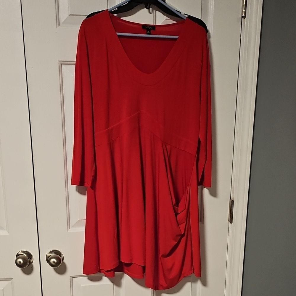 Cupio Asymmetrical Red 3/4 Sleeve Tunic